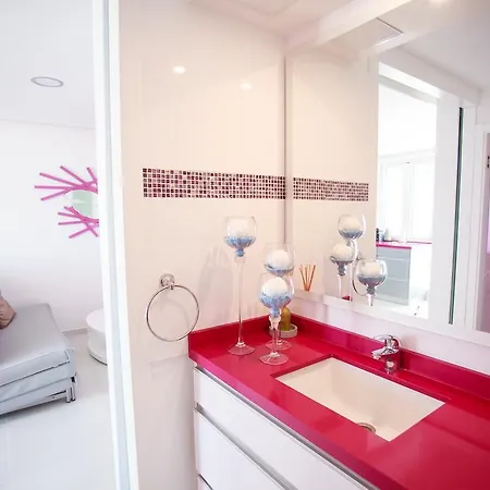 Modern Designer Taurito